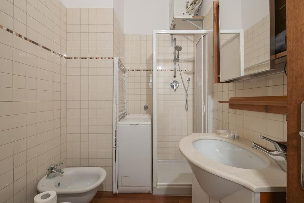 Youhosty - Lepetit 3 Milano Dış mekan fotoğraf